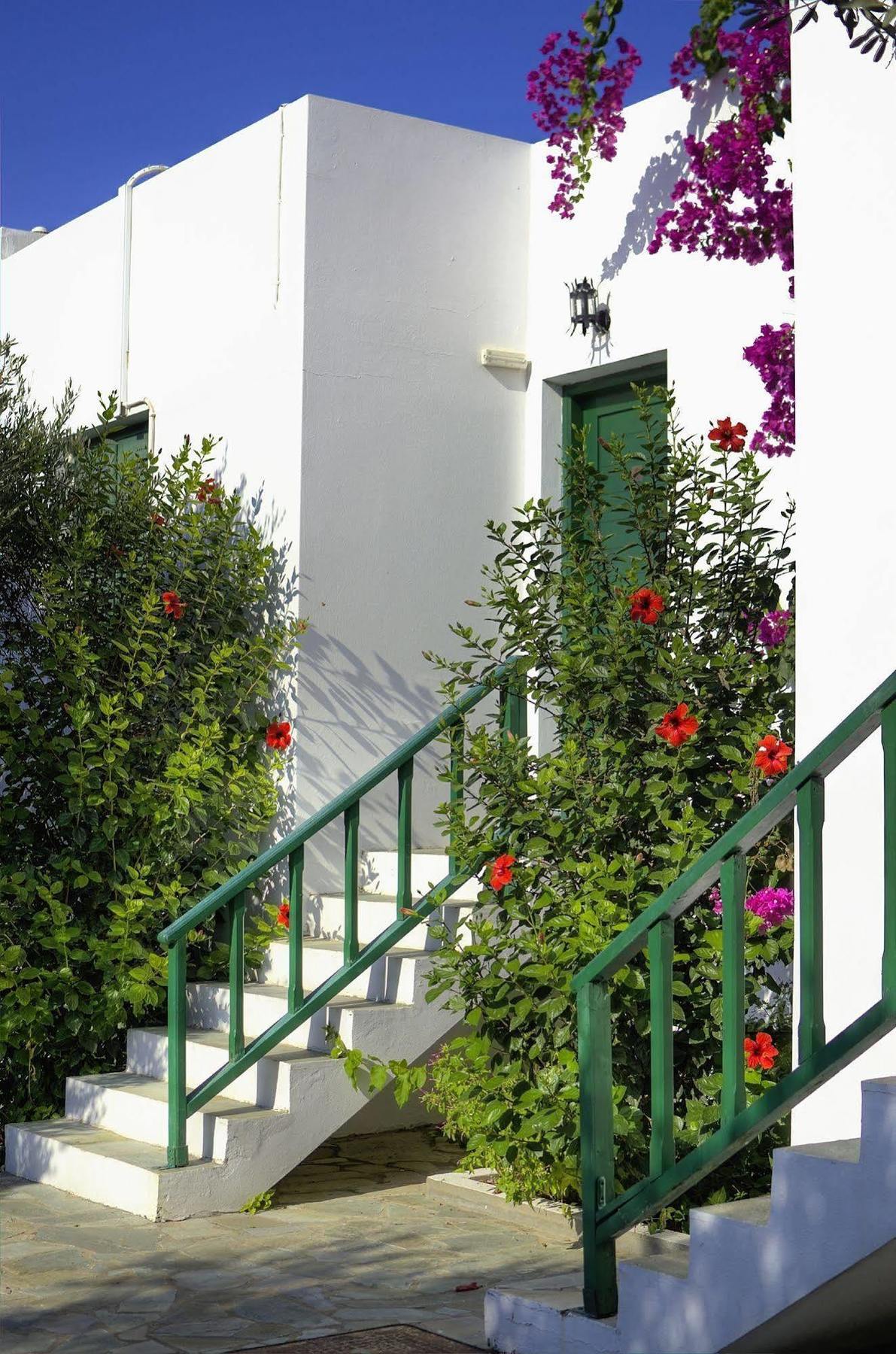 Sirius Apartments Hersonissos  Exterior foto